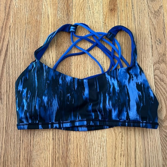 lululemon athletica Other - Lululemon free to be wild sports bra